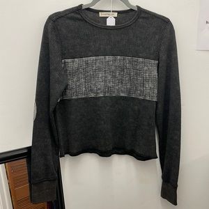 MustbeUSA woman’s top